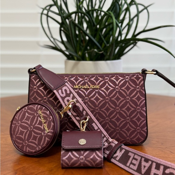 Michael Kors Handbags - - Michael Kors crossbody